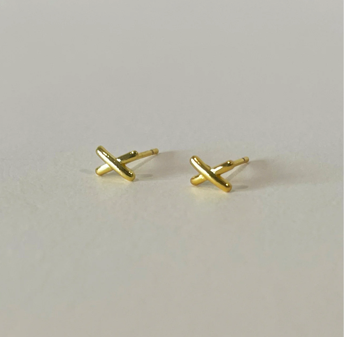 Kiss Me Gold Stud Earrings